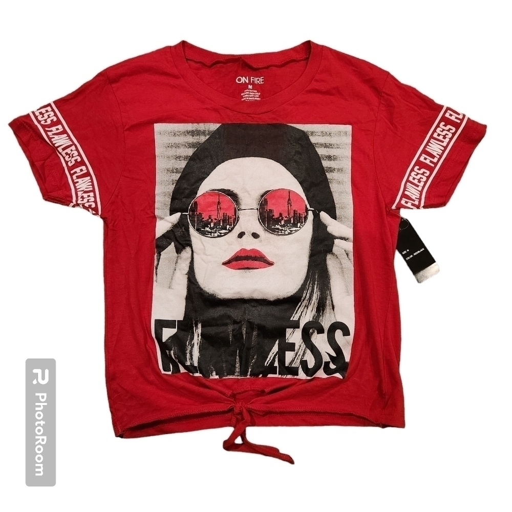 Womens on fire flawless red tshirt size medium NWT